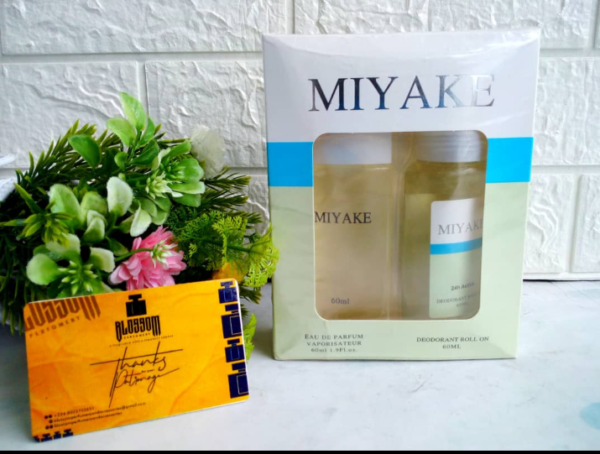 Gift-set-miyake.png Gift set Perfume and Roll on, Xexplore, Laylatul Sahra, Black XXs, Miyake, Eskoda, Mousuf Wardi, Malizia Classic