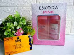 gift-set-eskado.jpg Gift set Perfume and Roll on, Xexplore, Laylatul Sahra, Black XXs, Miyake, Eskoda, Mousuf Wardi, Malizia Classic
